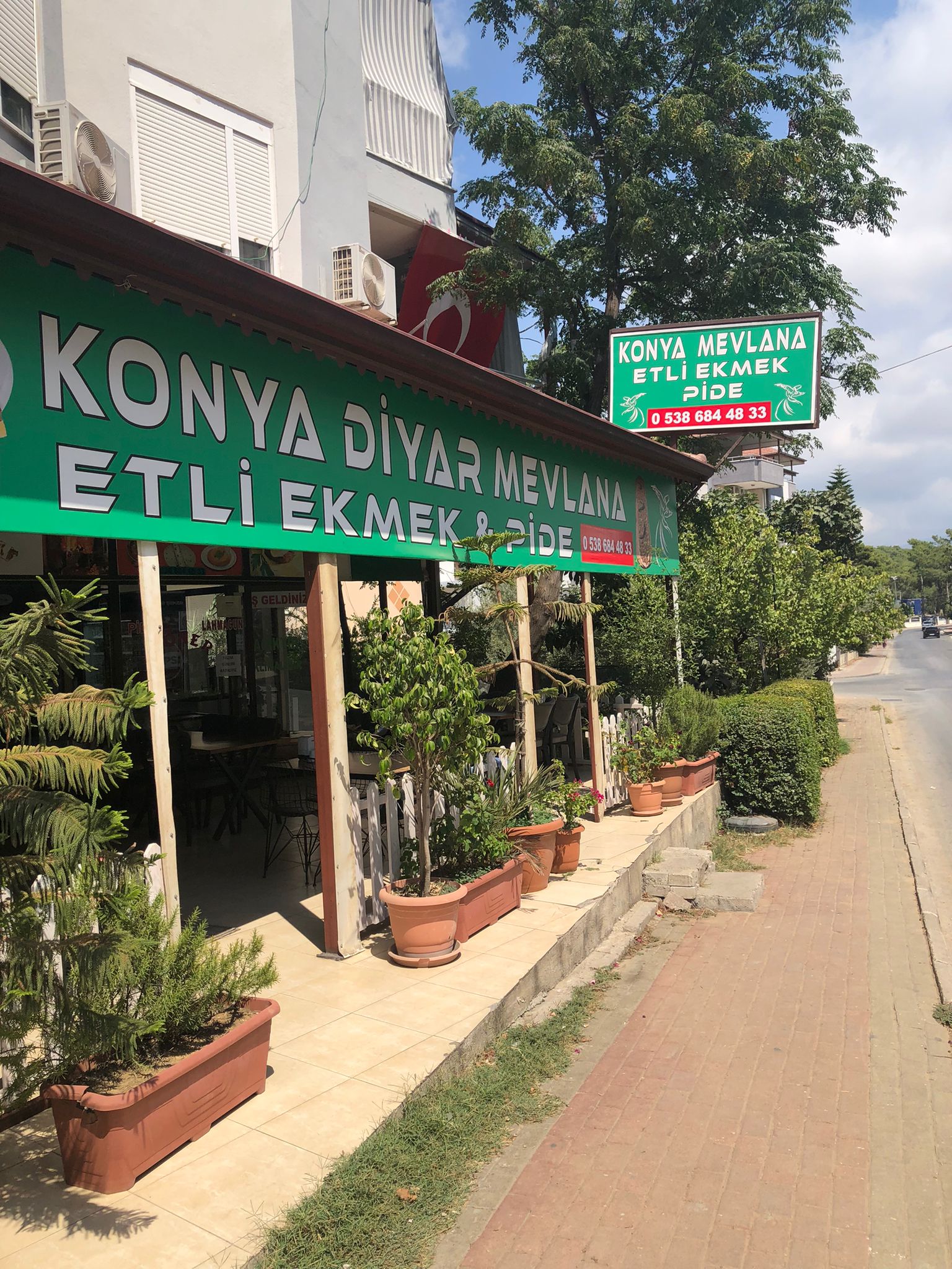Konya Mevlana Etli Ekmek Pide Salonu